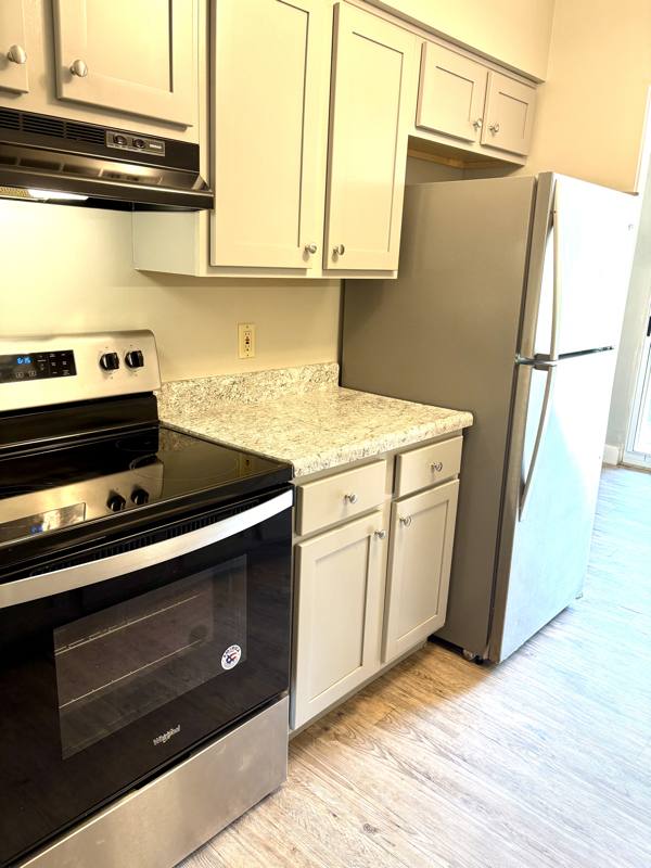 Apartment for rent at 4026 N Illinois Ave #7, Peoria Heights, IL 61616