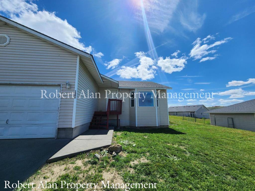 House for rent at 1006 SW Nye Ave, Pendleton, OR 97801