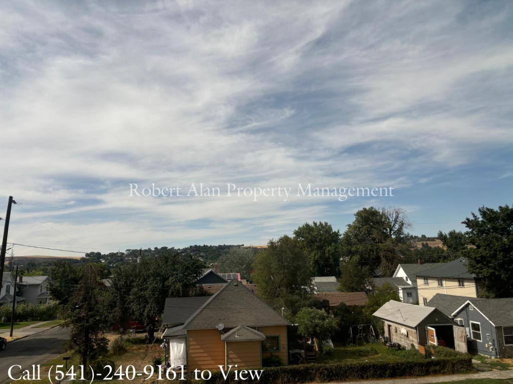 Apartment for rent at 416 SW Hailey Ave #4, Pendleton, OR 97801