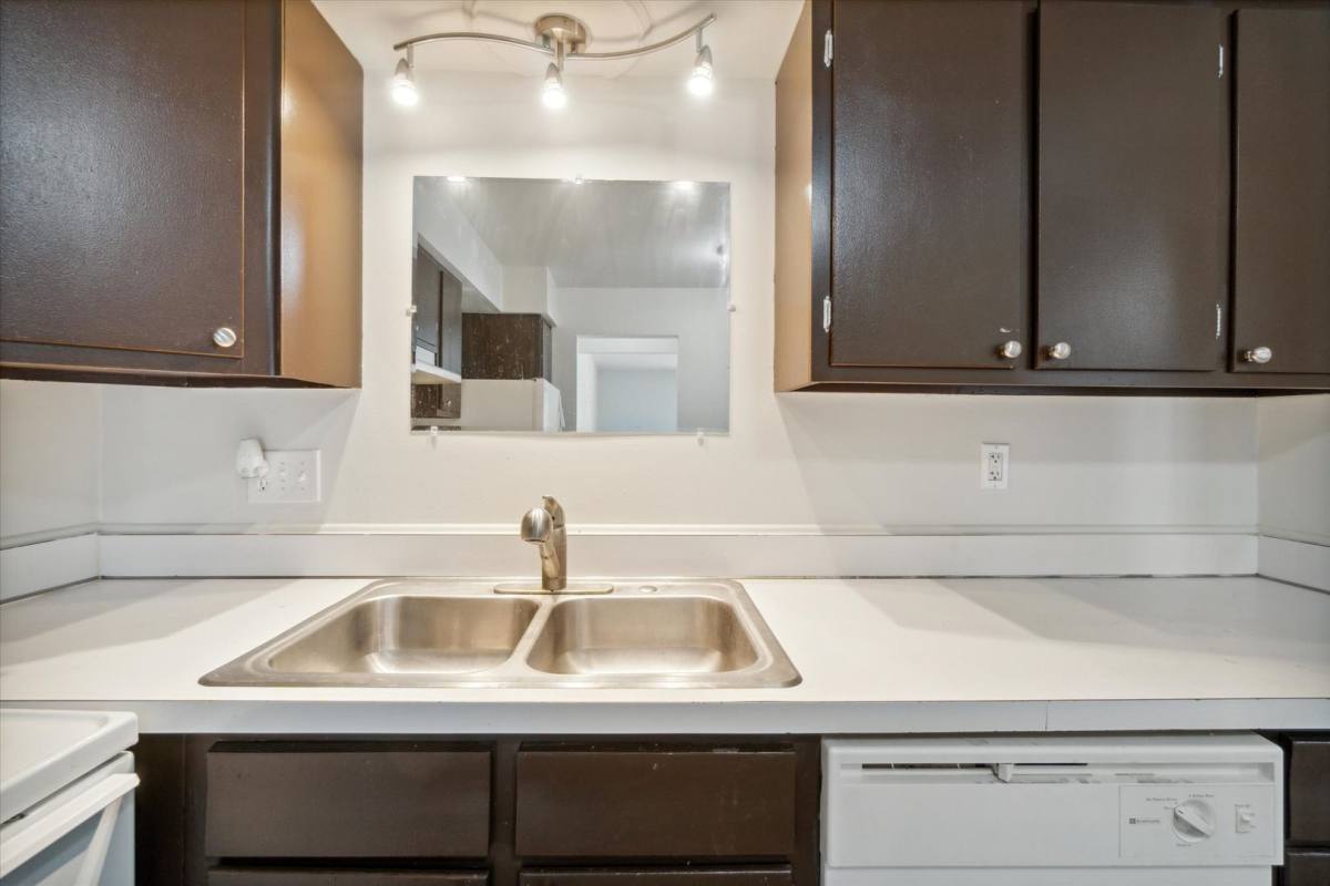 Apartment for rent at 320 S Drake Rd, Kalamazoo, MI 49009
