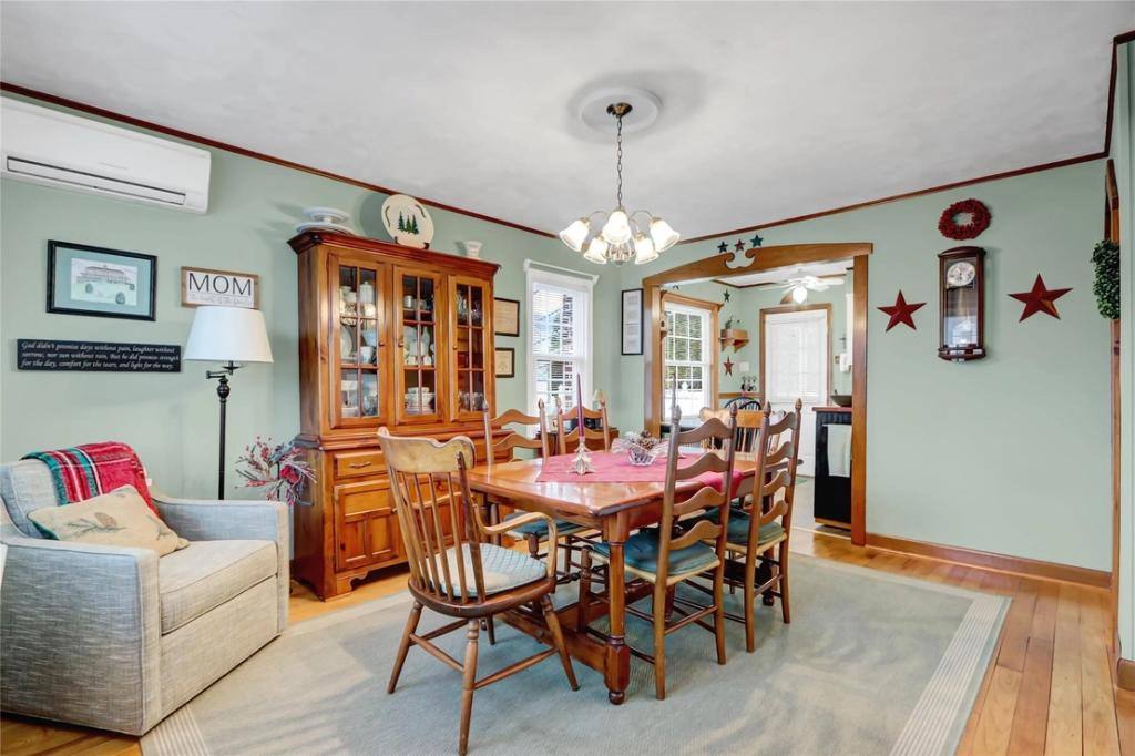 House for rent at 8 Enness Ave, Bethpage, NY 11714