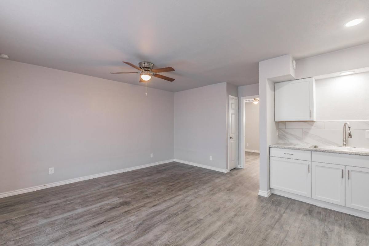 Apartment for rent at 4417 E US-80 Frontage Rd #101, Mesquite, TX 75150