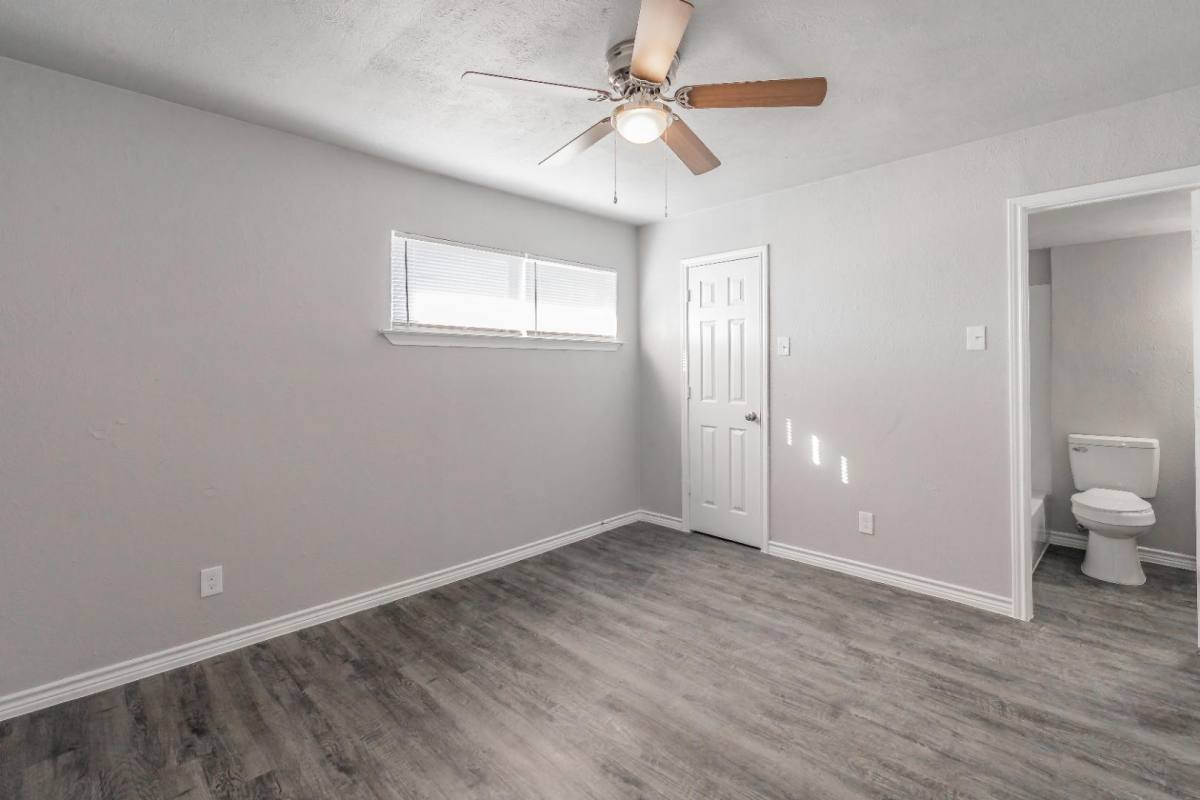 Apartment for rent at 4417 E US-80 Frontage Rd #101, Mesquite, TX 75150