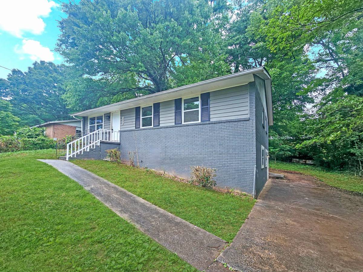 House for rent at 1996 Lathrop St SE, Atlanta, GA 30315