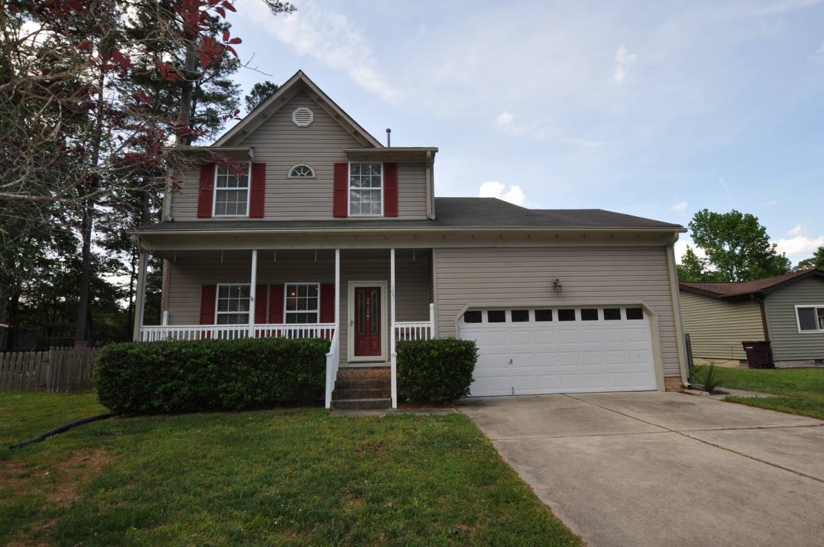 House for rent at 1051 Washington Dr, Chesapeake, VA 23322