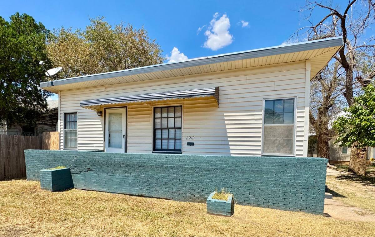 House for rent at 2212 27th St, Lubbock, TX 79411