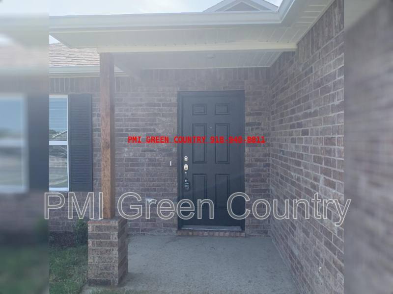 House for rent at 1103 W Abilene Rd, Claremore, OK 74017