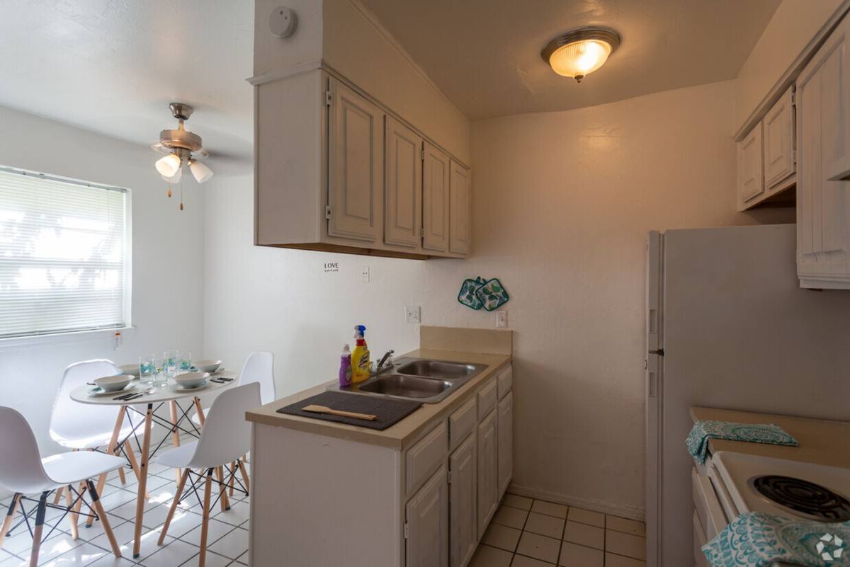 Apartment for rent at 600 N Council Rd, Oklahoma City, OK 73127