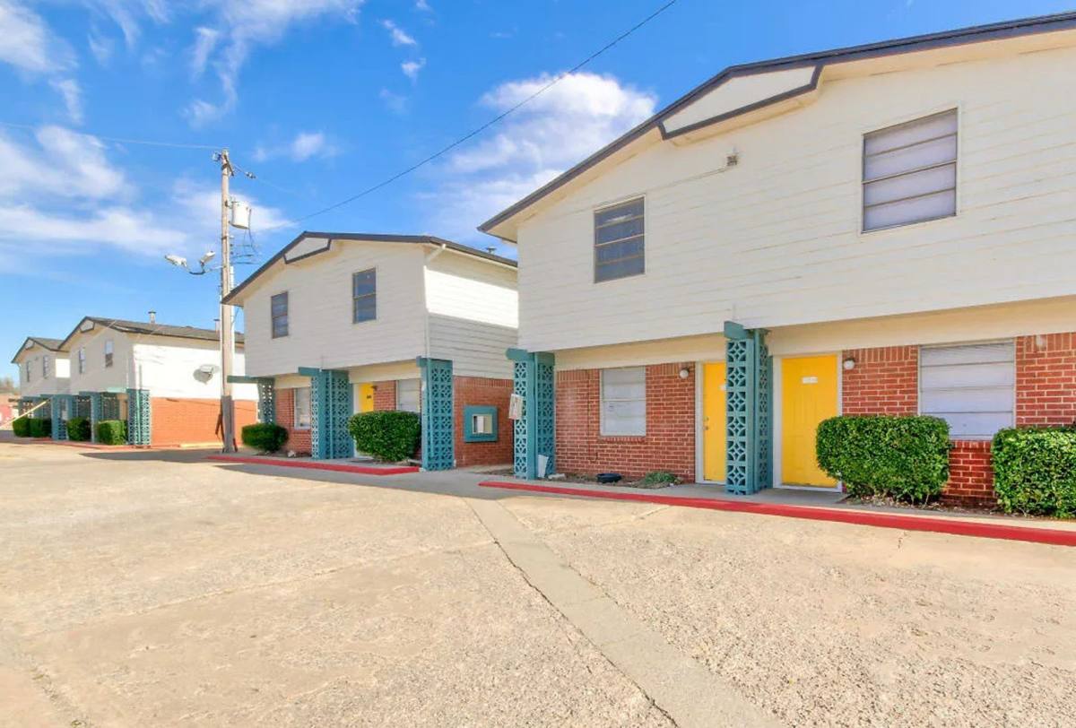 Apartment for rent at 600 N Council Rd, Oklahoma City, OK 73127