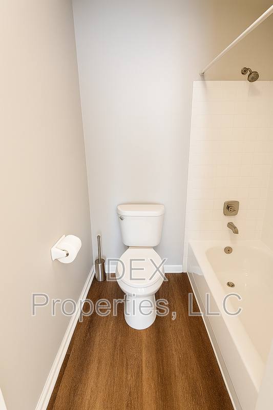 Apartment for rent at 1324 Academy Ave #C, Saint Louis, MO 63113