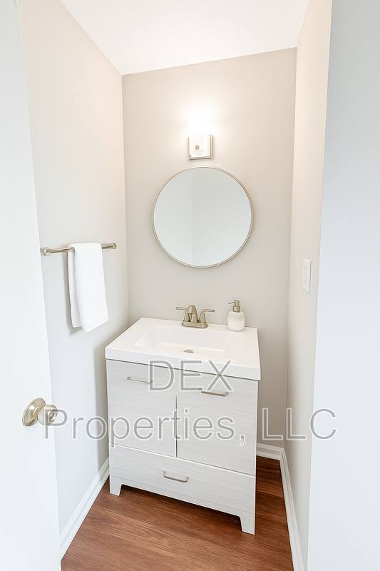 Apartment for rent at 1324 Academy Ave #C, Saint Louis, MO 63113