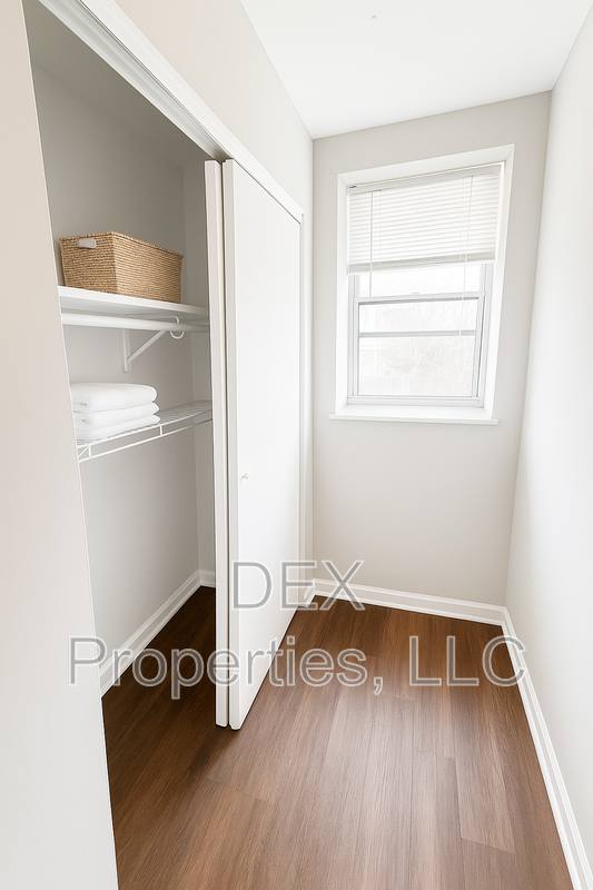 Apartment for rent at 1324 Academy Ave #C, Saint Louis, MO 63113