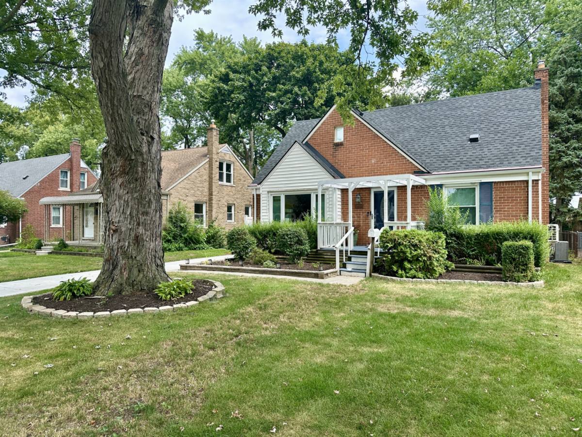 House for rent at 1914 N Wilson Ave, Royal Oak, MI 48073