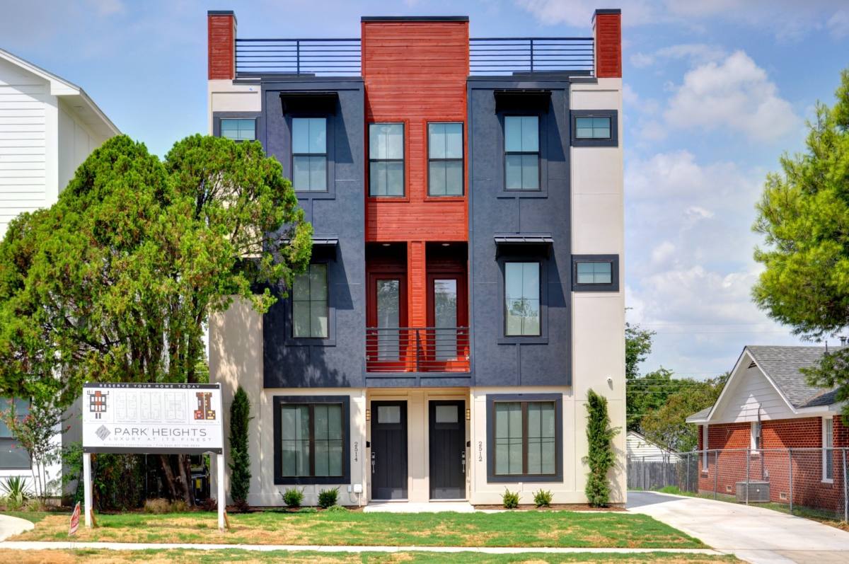 Apartment for rent at 2512 Forest Park Blvd, Fort Worth, TX 76110