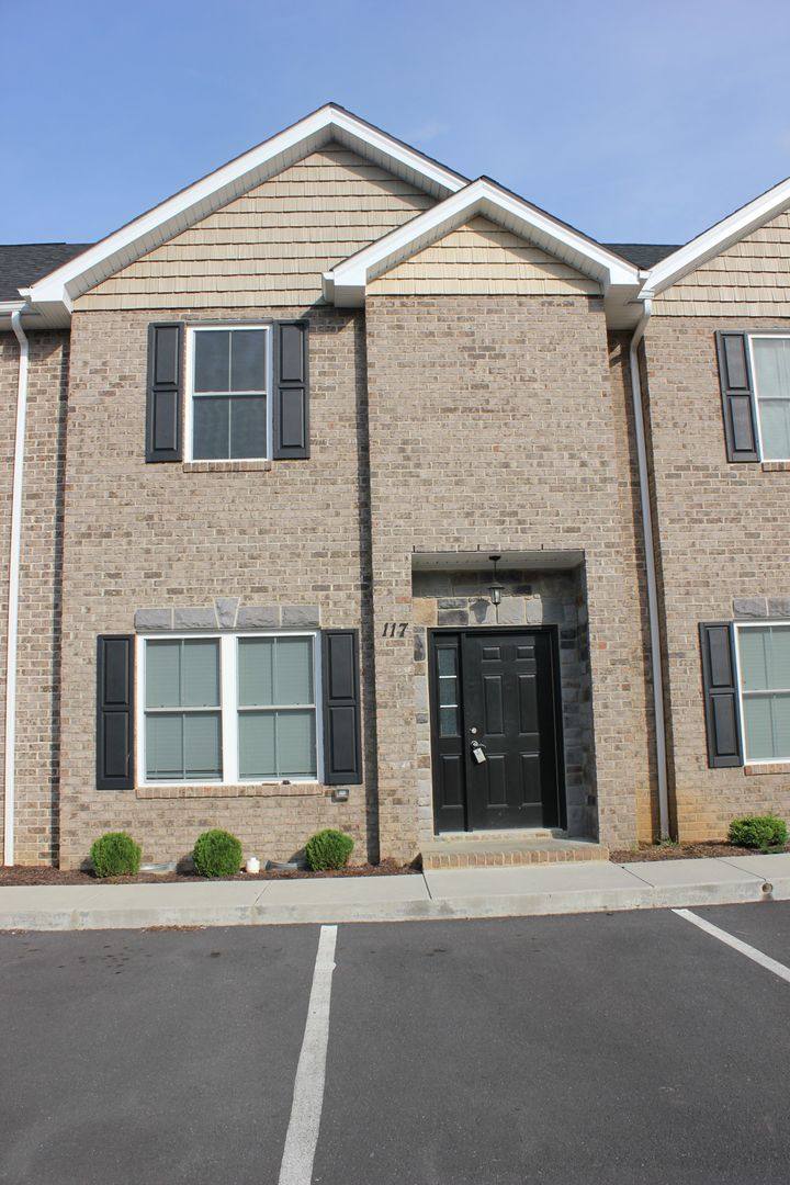 Townhouse for rent at 177 Cedar Point Lane, Harrisonburg, VA 22802