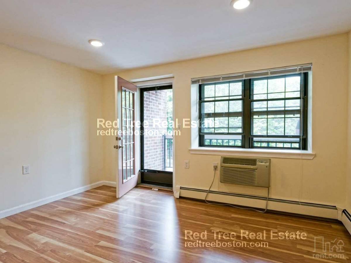 Apartment for rent at 757 Highland Ave, Needham Heights, MA 02494