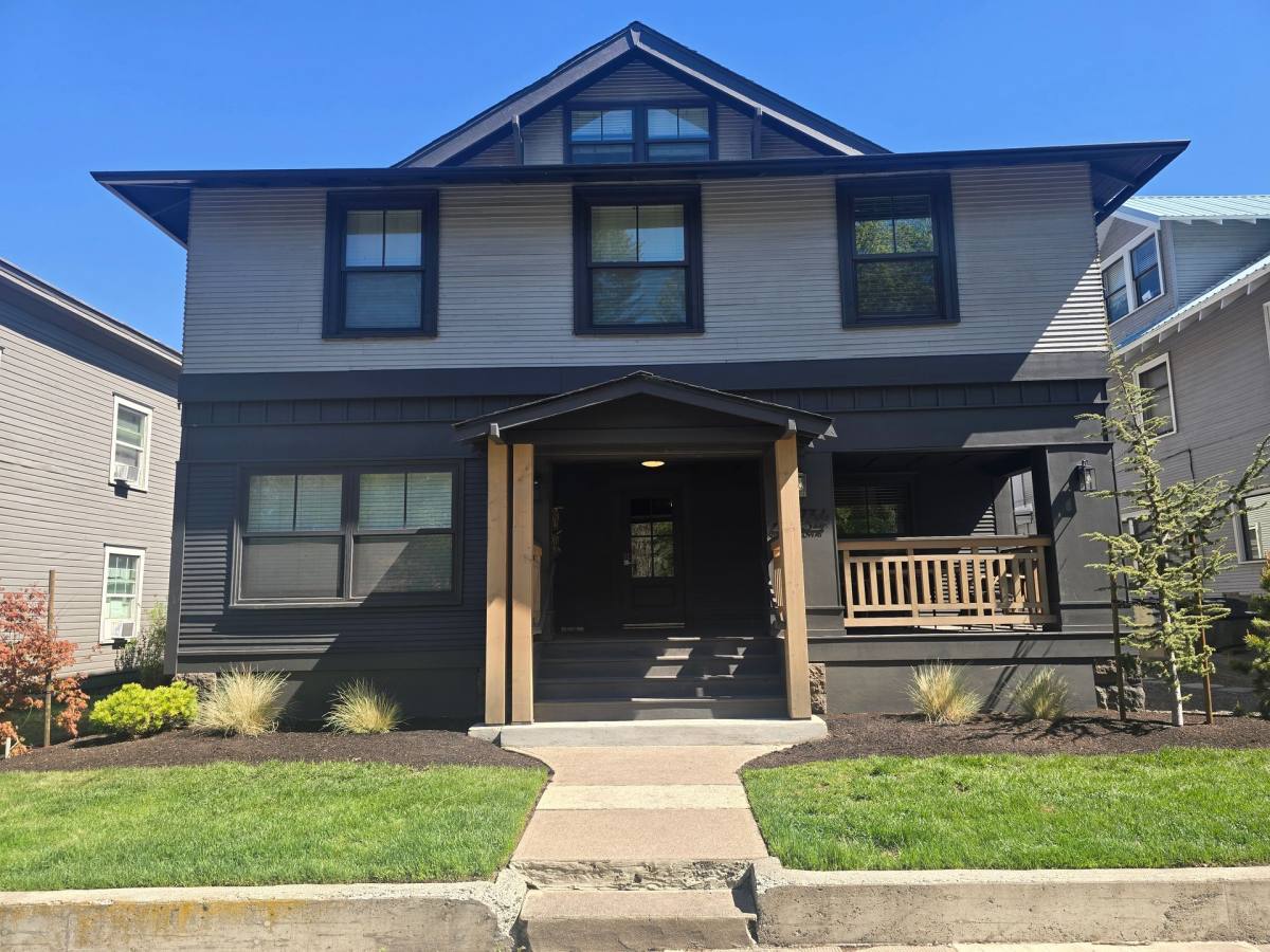 Apartment for rent at 734 NW Broadway St, Bend, OR 97703
