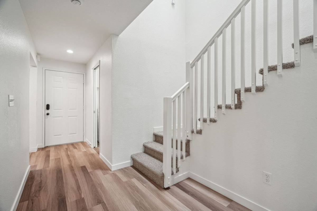 Townhouse for rent at 2909 NE 57th Ave, Vancouver, WA 98661