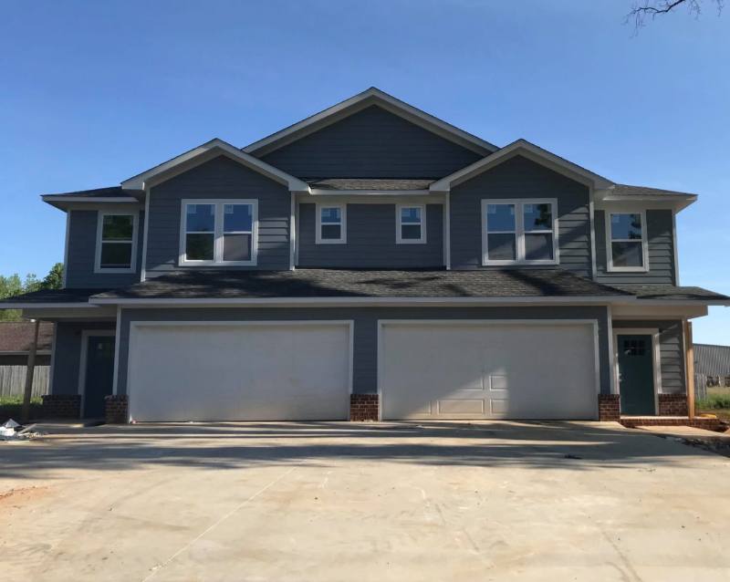 Apartment for rent at 1555 Jordan Rd #A, Huntsville, AL 35811