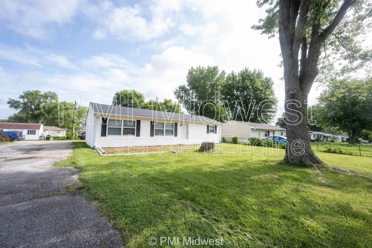 House for rent at 126 Lewis Dr, Mooresville, IN 46158