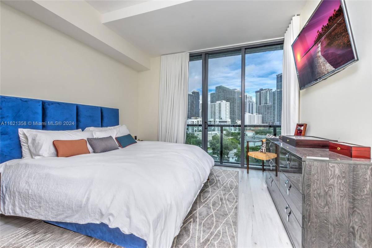 Apartment for rent at 201 SW 17th Rd, Miami, FL 33129