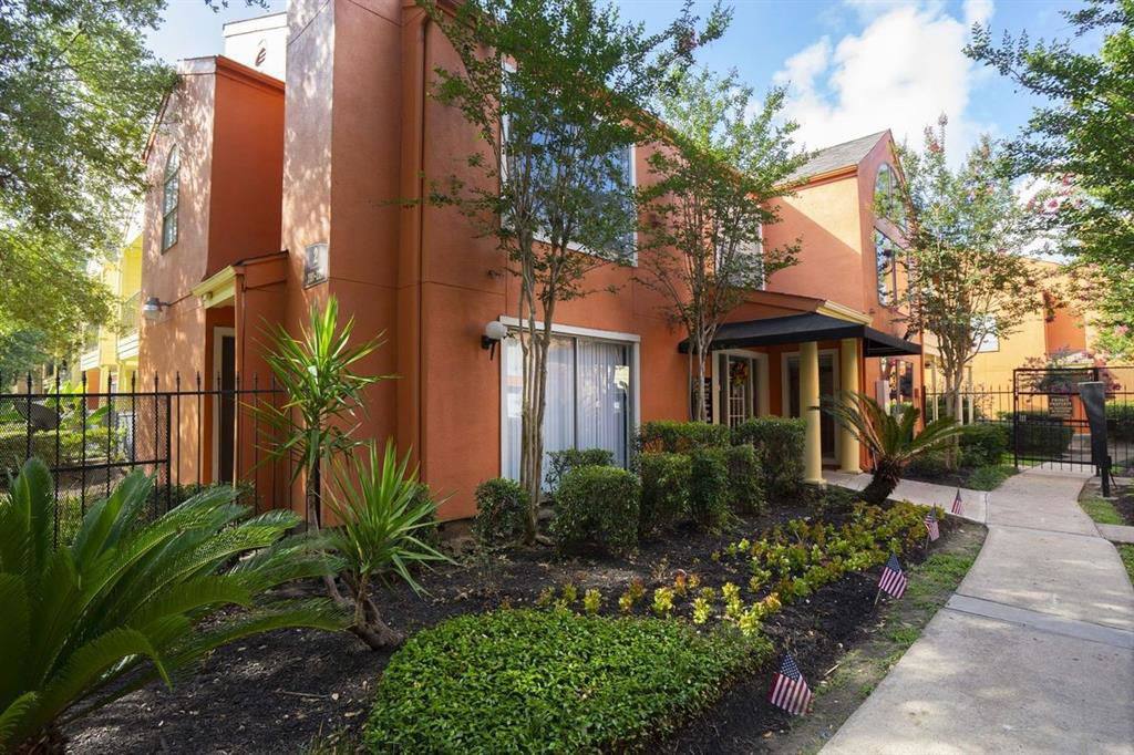 Apartment for rent at 2801 Broadmead Dr #113, Houston, TX 77025