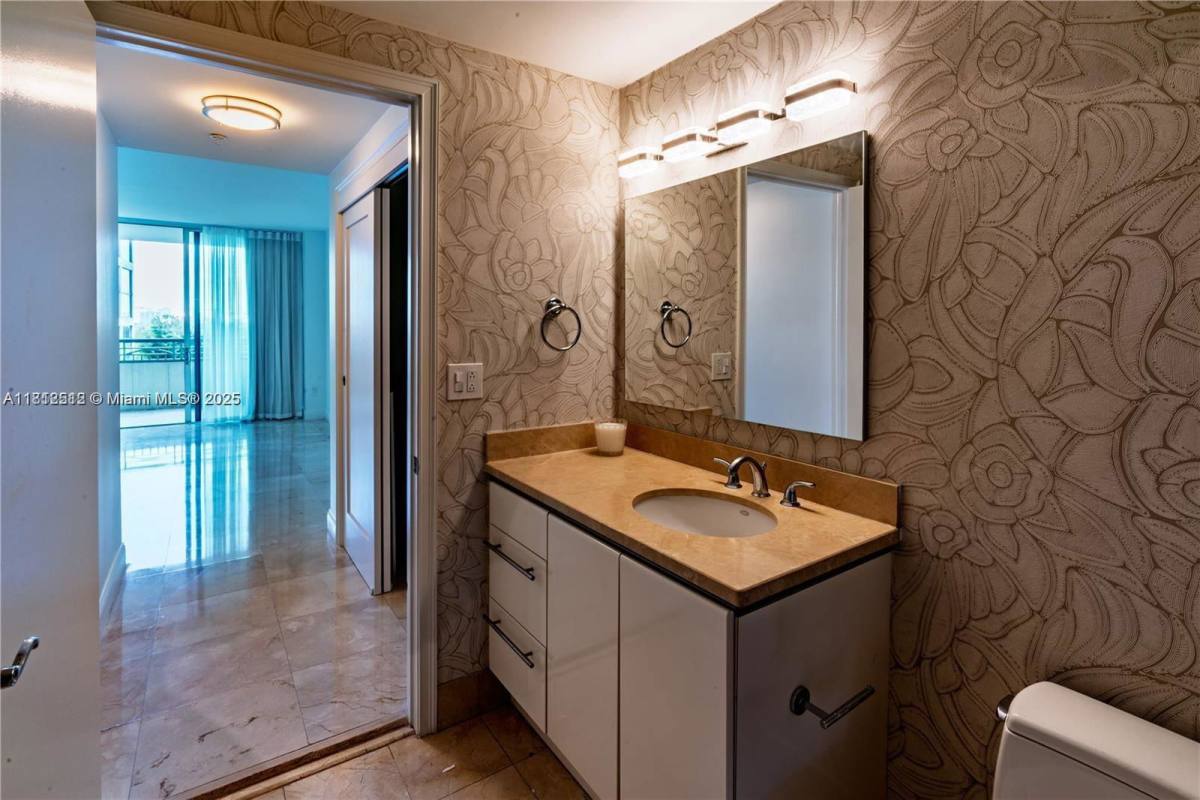 Apartment for rent at 3400 SW 27th Ave #705, Miami, FL 33133