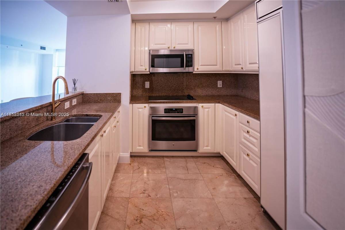 Apartment for rent at 3400 SW 27th Ave #705, Miami, FL 33133