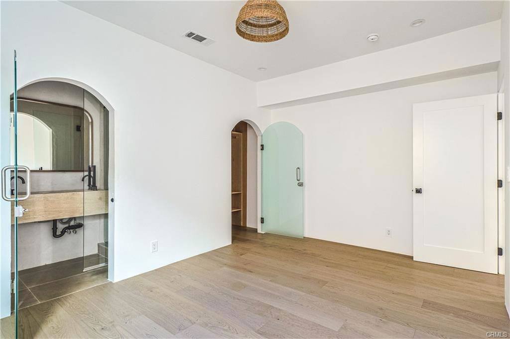 House for rent at 817 N Orange Grove Ave #1 2, Los Angeles, CA 90046