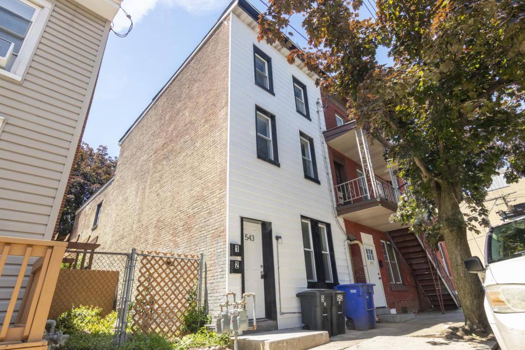 Apartment for rent at 543 Spruce St, Lebanon, PA 17046