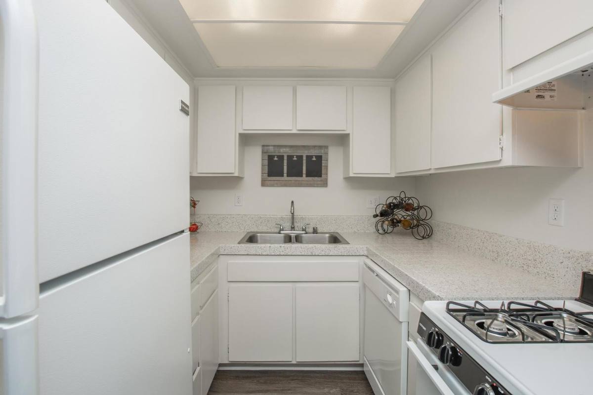 Apartment for rent at Rc Briarwood Apartment Homes, 3300 Quartz Lane, Fullerton, CA 92831