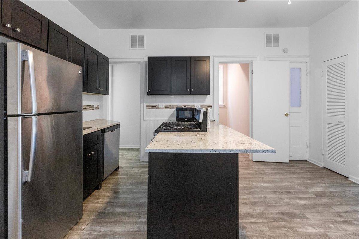 Apartment for rent at 3110 N Racine Ave #F, Chicago, IL 60657