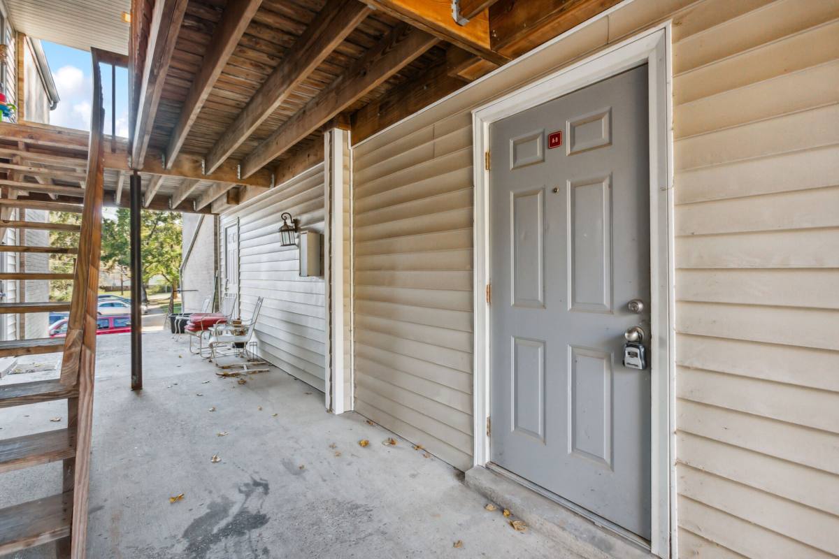 Apartment for rent at Northfield Manor, 1001 W 9th St, Russellville, KY 42276