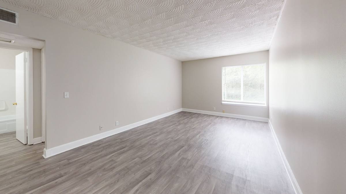 Apartment for rent at Northfield Manor, 1001 W 9th St, Russellville, KY 42276