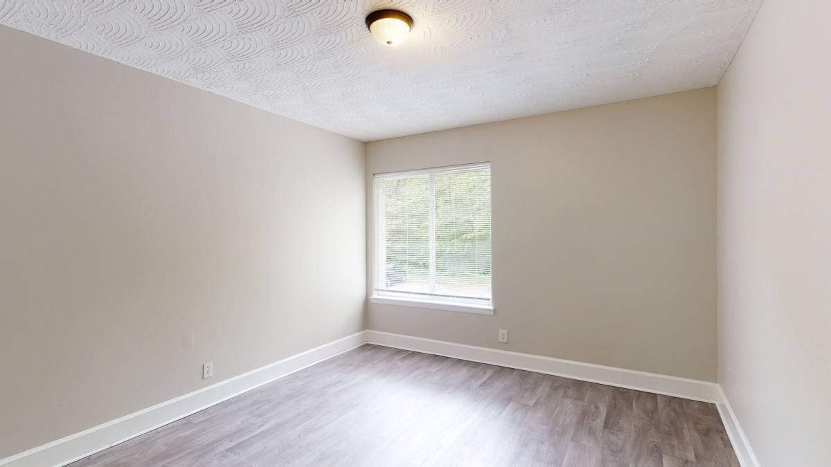 Apartment for rent at Northfield Manor, 1001 W 9th St, Russellville, KY 42276