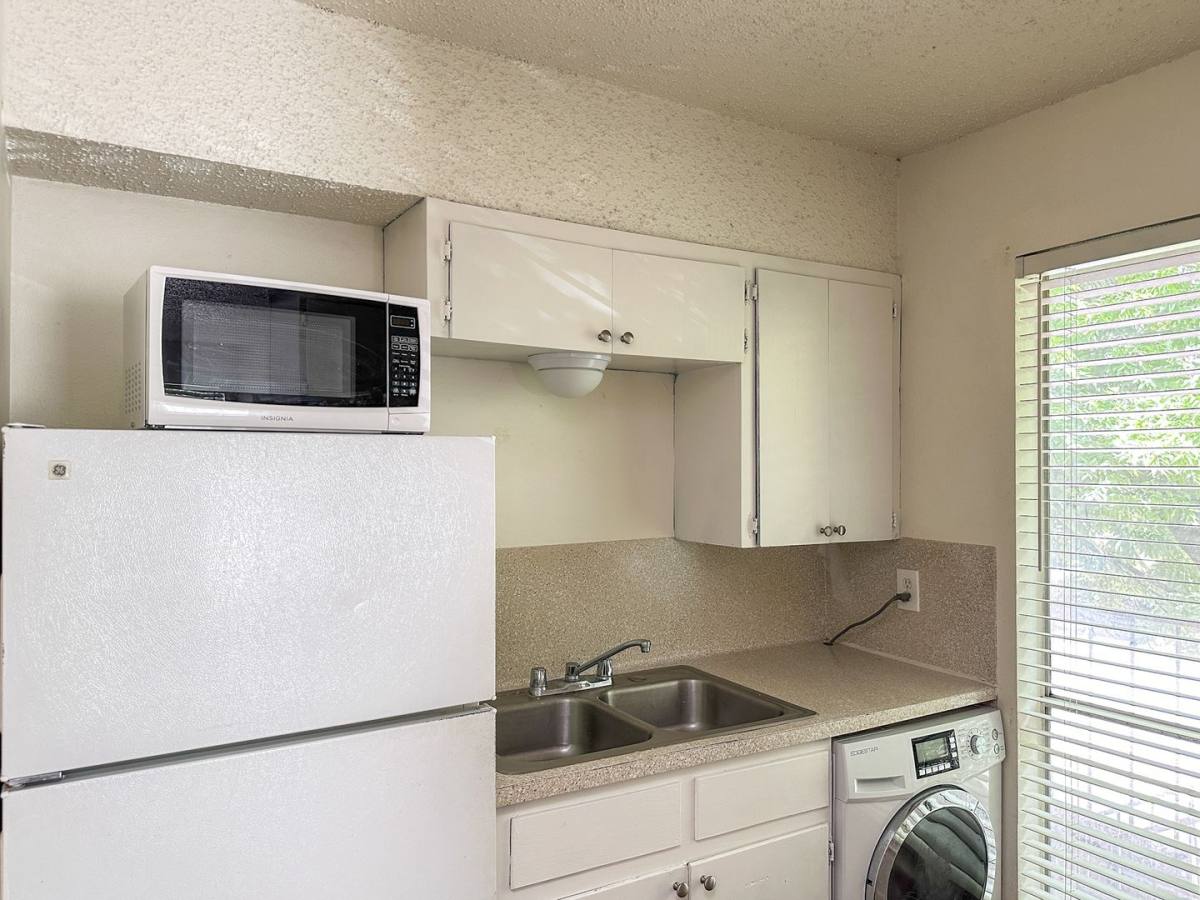 Condo for rent at 1011 W 23rd St, Austin, TX 78705