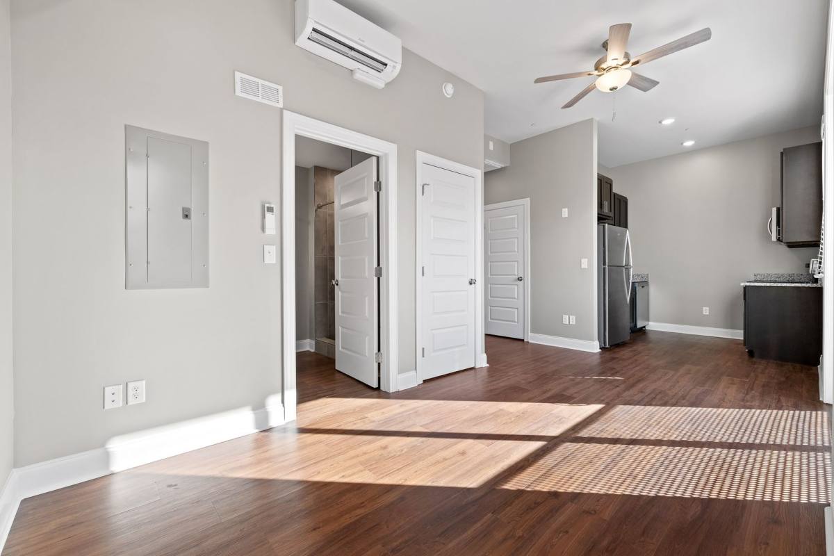 Apartment for rent at 621 E Martin Luther King Blvd, Chattanooga, TN 37403