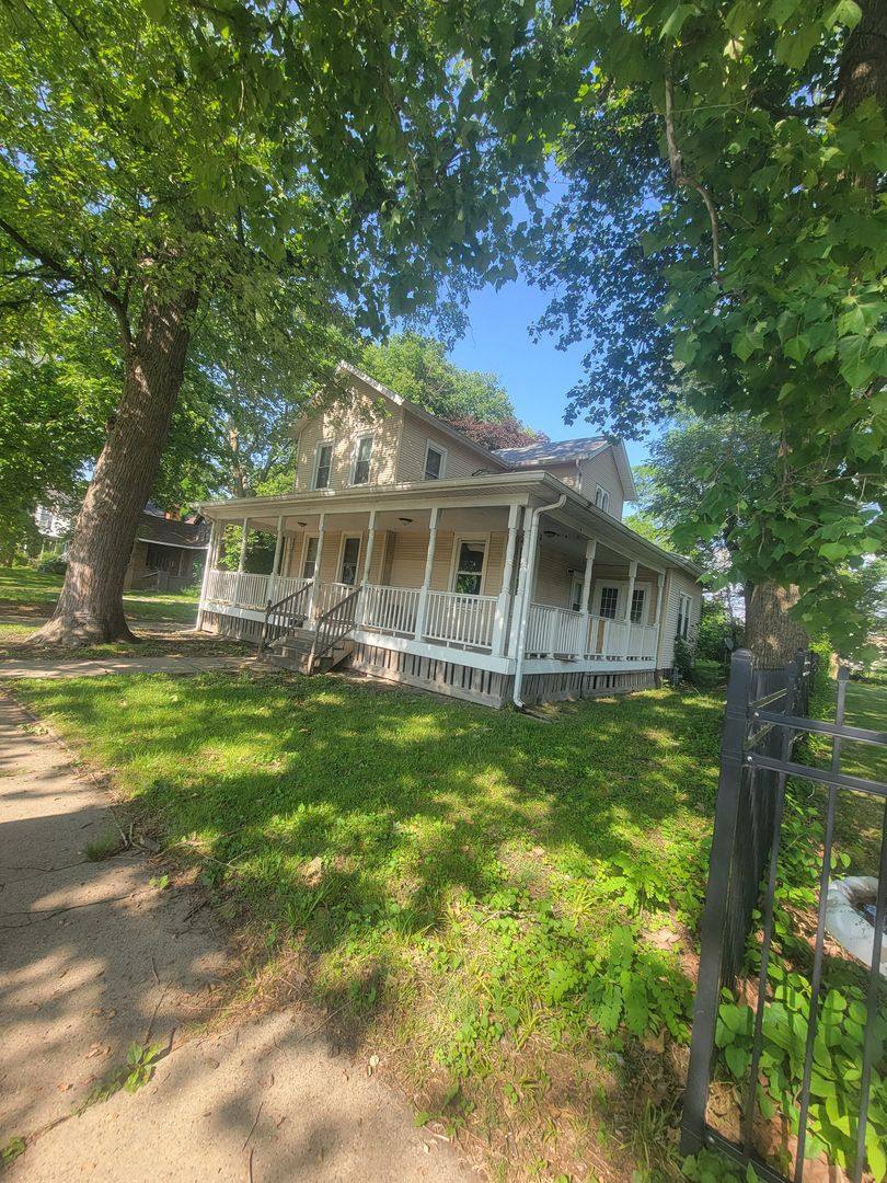 House for rent at 1114 N Flora Ave, Peoria, IL 61606