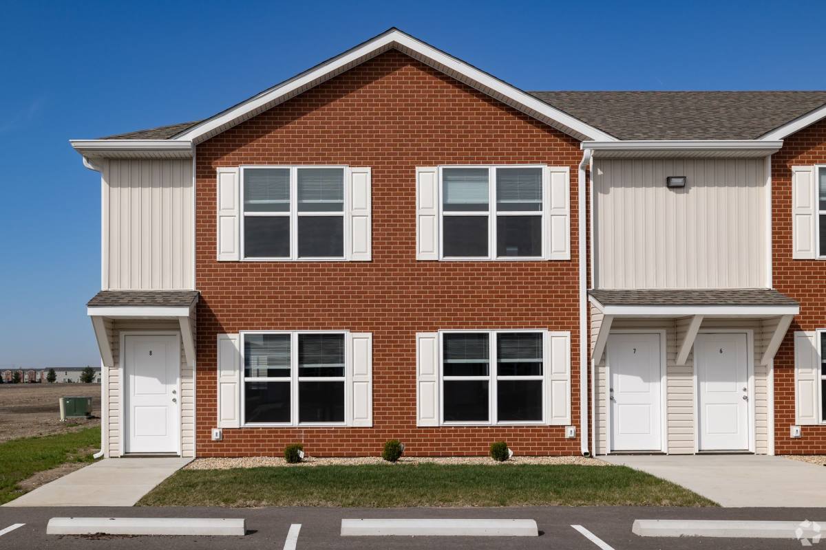 Townhouse for rent at 9701-9741 Luan Dr, Mascoutah, IL 62258