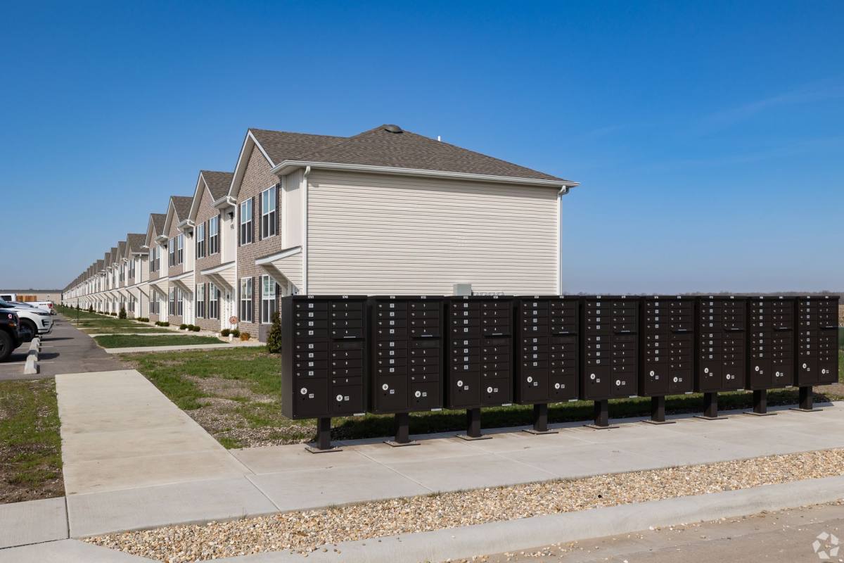 Townhouse for rent at 9701-9741 Luan Dr, Mascoutah, IL 62258