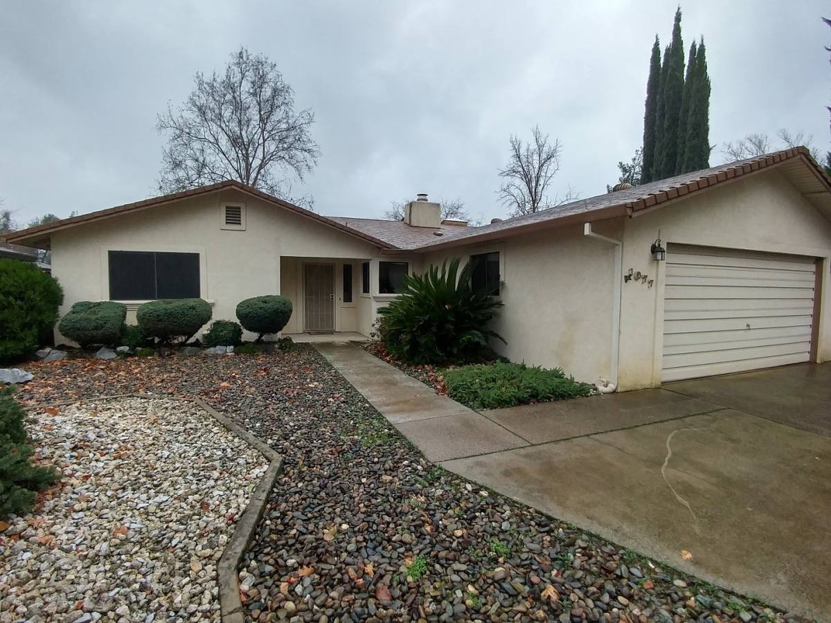 House for rent at 1077 Woodside Meadows Rd, Redding, CA 96002