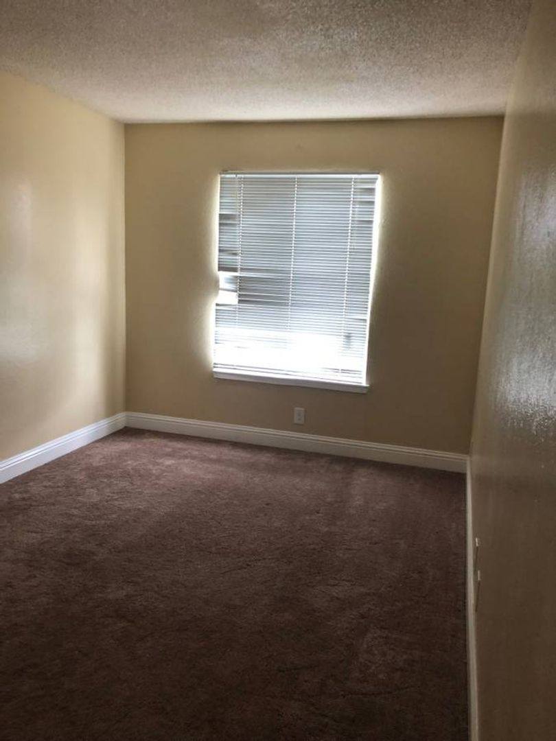 Apartment for rent at 541 Nevin Ave, Richmond, CA 94801