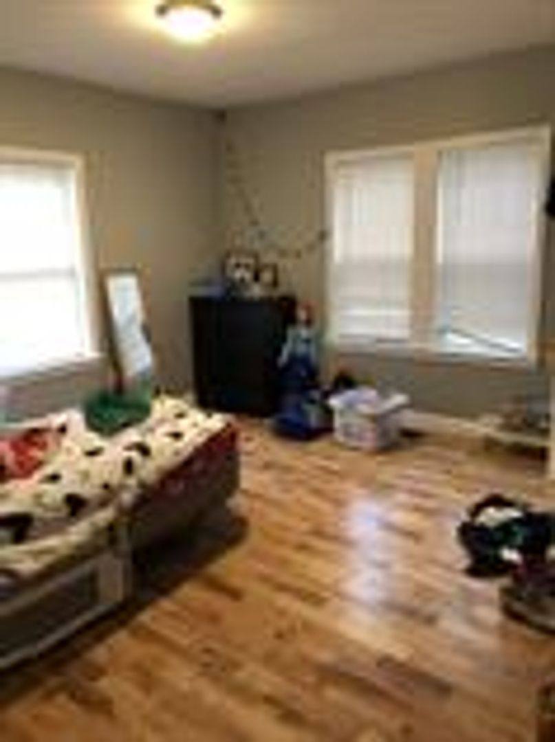 Apartment for rent at 31-33 Bacon St, Watertown, MA 02472