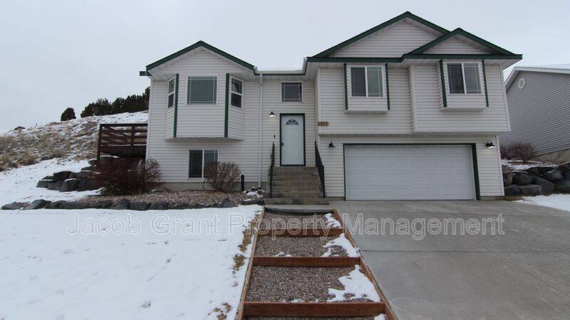 House for rent at 392 La Montagna Strada, Pocatello, ID 83201