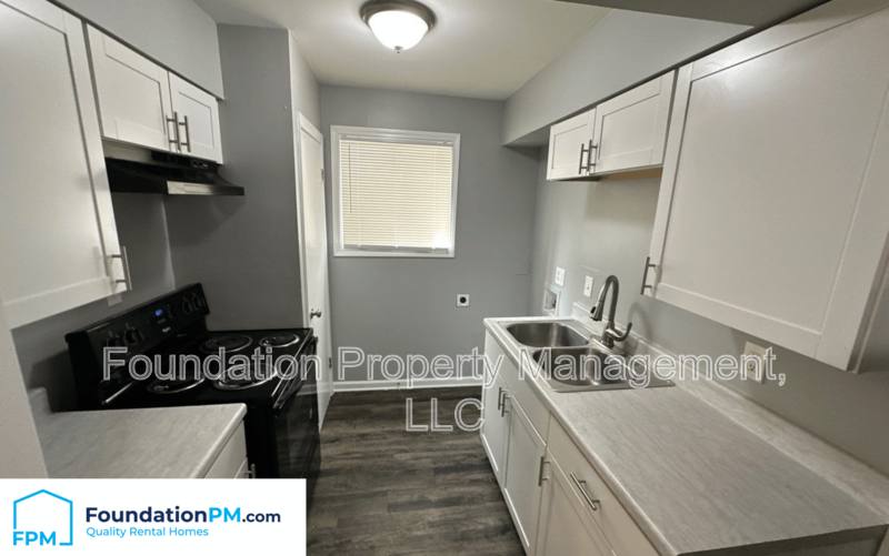 House for rent at 1587 Cherry Rd #4, Memphis, TN 38117