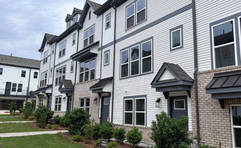 Townhouse for rent at 1420 Blanche St, Charlotte, NC 28262