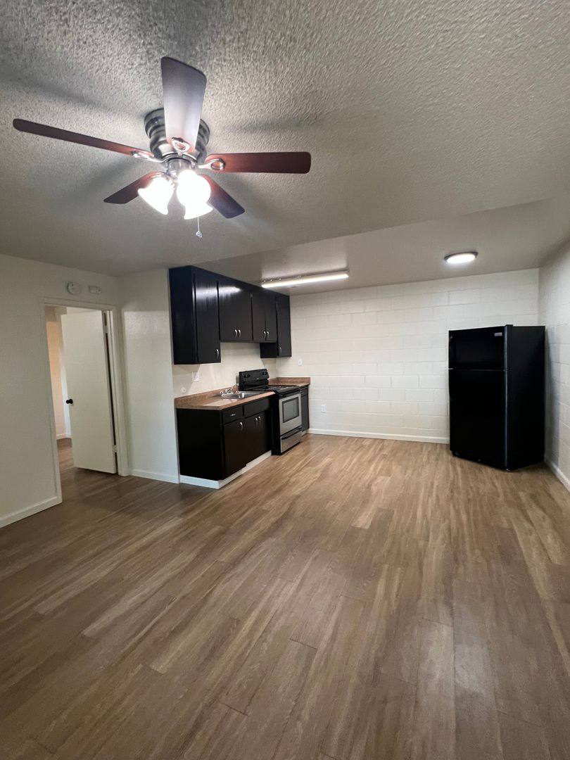 Apartment for rent at 2124 Wylie Dr, Modesto, CA 95355