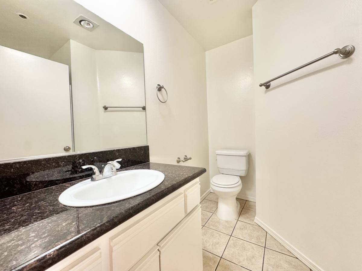 Apartment for rent at 100 N Clark Dr #205, Los Angeles, CA 90048