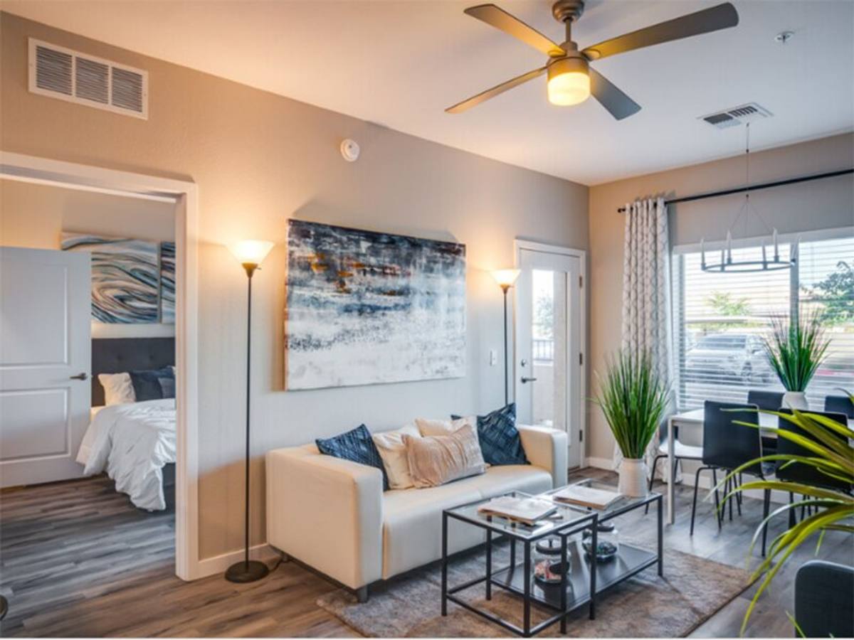 Apartment for rent at 715 N Country Club Dr, Mesa, AZ 85201