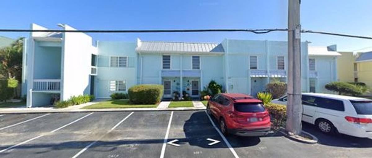 Apartment for rent at 3614 NE 21st Ave, Pompano Beach, FL 33064